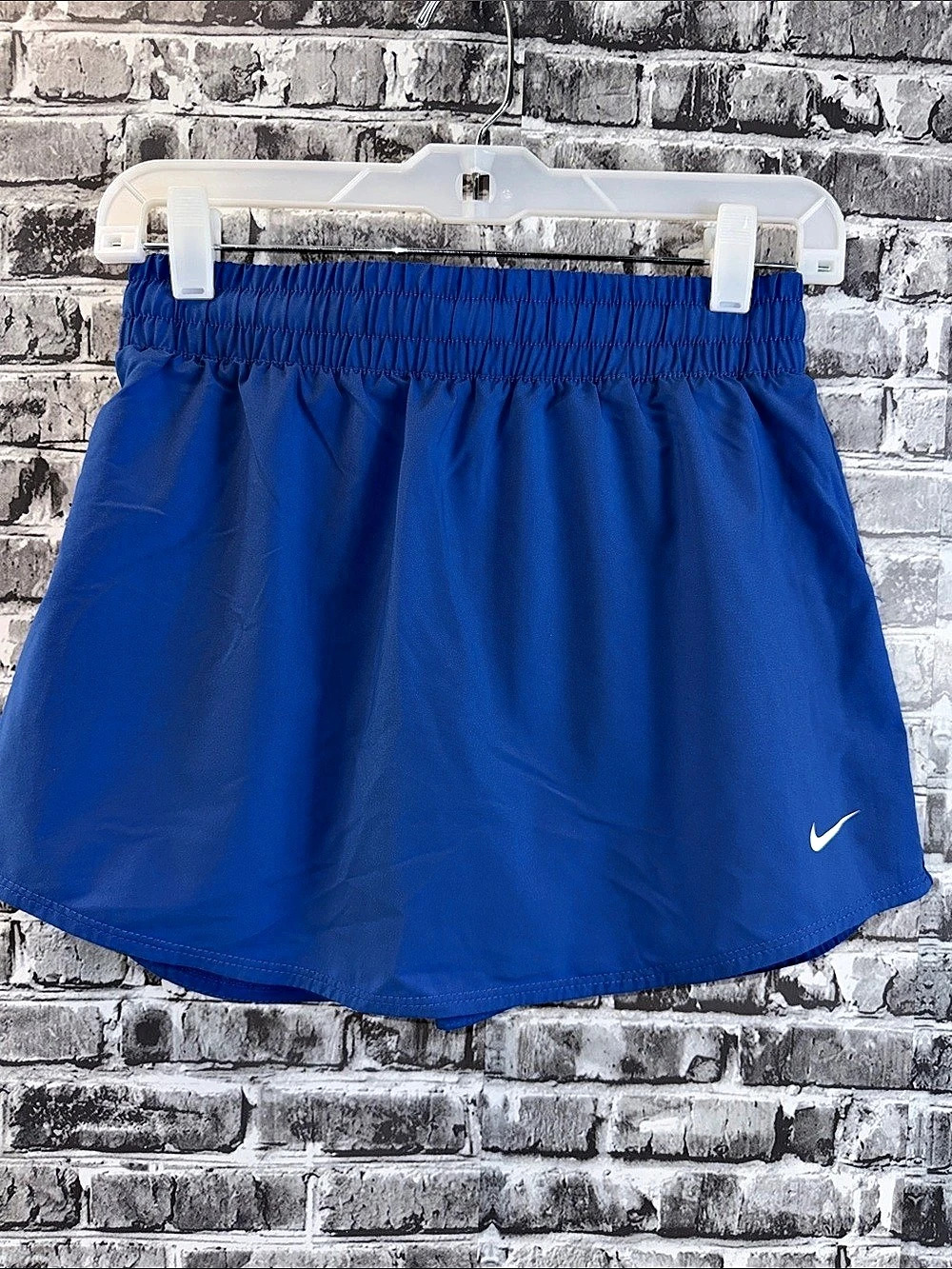 Girls Nike Dri-FIT shorts Athletic Shorts in Blue Size large Like New
